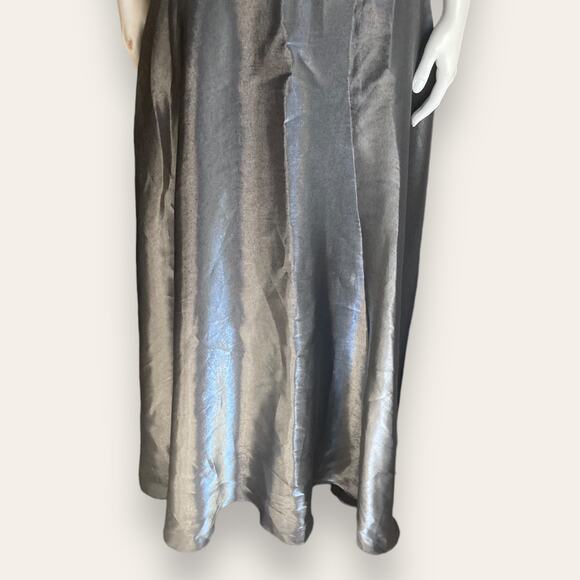 Y2K Silver Liquid Satin Formal floor length Gown JS collection Size 8 - Picture 9 of 10